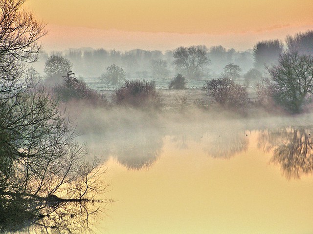 IN EXPLORE 14/02/2022 SUNRISE OVER THE RIVER BANN AT PORTADOWN  WITH THE FOG CLEARING