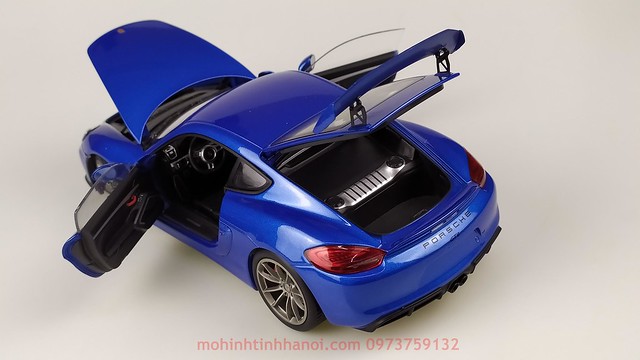 Porsche Cayman GT4 1 18 Schuco blue (7)