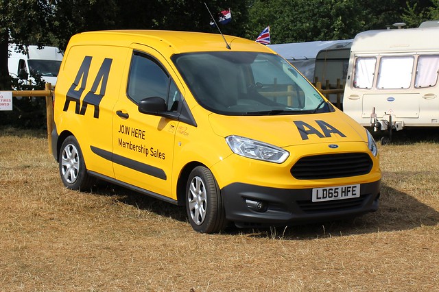 119 Ford Transit Courier Van (2016) LD 65 HFE