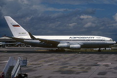 Aeroflot IL-96-300 RA-96011 CDG 16/06/2001