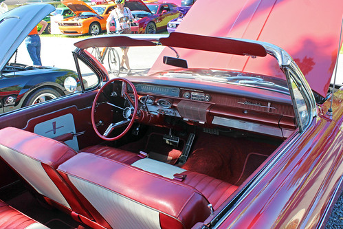 car automobile florida convertible dashboard carshow inverness 1961 oldsmobile interiorview dynamic88