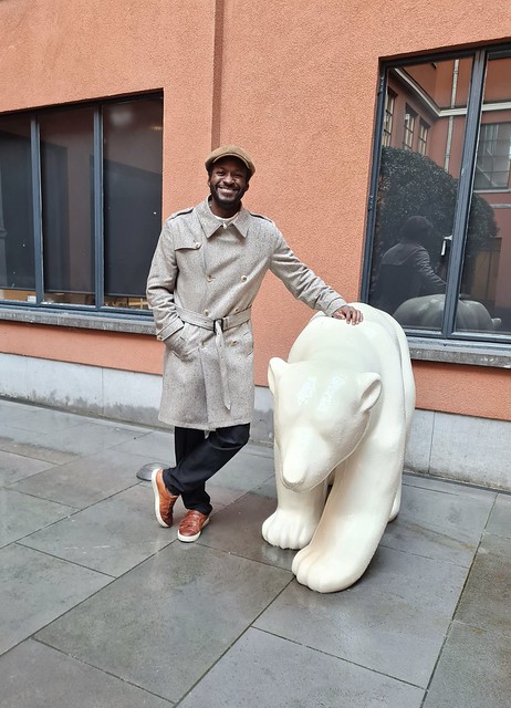 Emmanuel Buriez ours blanc statue