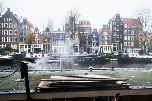Amsterdam november: houtkachel / wood stove.