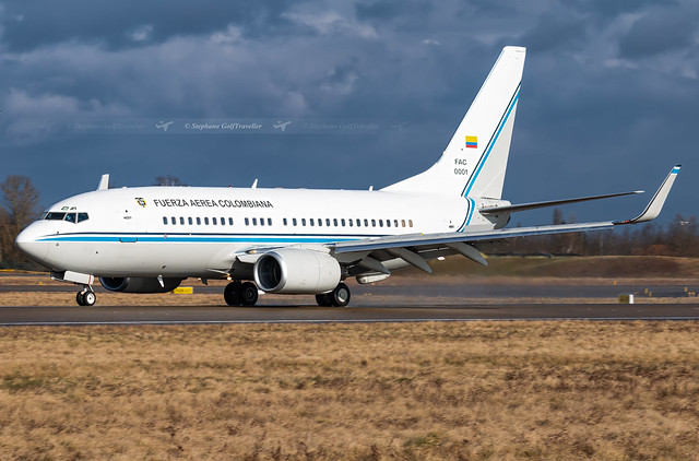 SXB →  FAC0001 Boeing 737-700 Fuerza Aerea Colombiana