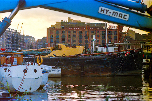 Pofei, Boats, Mooring, River Thames, Wapping, 1986, 86c814-44