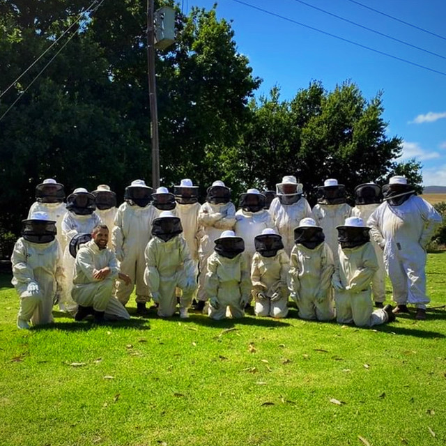 Se7en Visits the Honey Bee Heroes in Stanford…