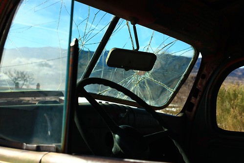 cars autos wrecks relics american junked parts vehicles derelict roadsideattraction route66“getyourkicks” arizona desert arid