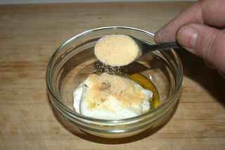 02 - Add granulated onion & garlic / Zwiebel- & Knoblauchpulver hinzufügen