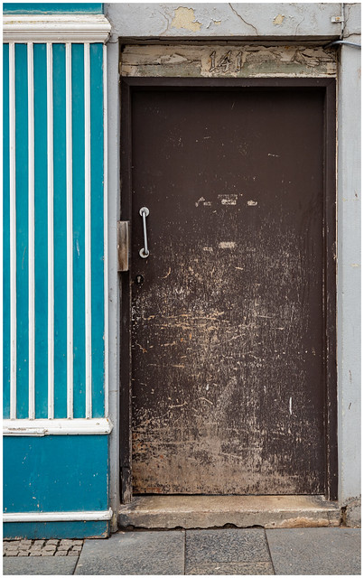 Door and Stripes, Dunbar