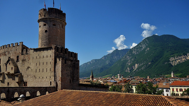 ITALIEN, In Trento/Trient - Am Castello Buoncaviglio mit Blick auf die Altstadt, 79331/20478