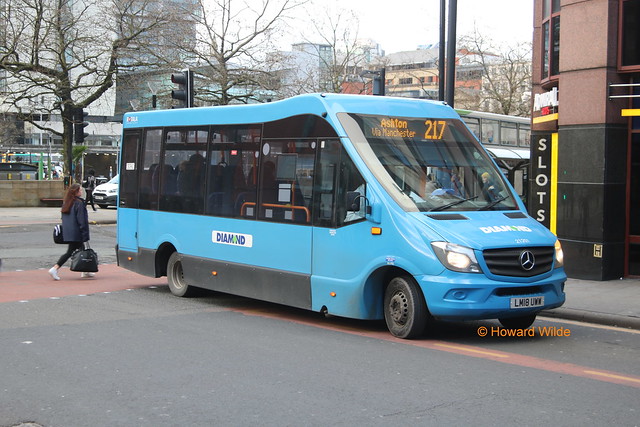 Diamond Bus North West 21201 (LM18 UWW)