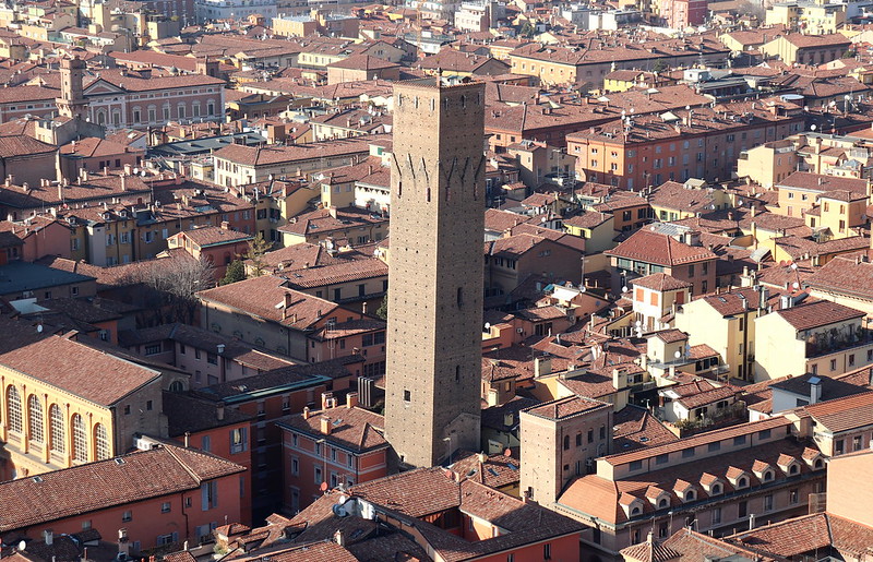 Subir a la Torre Asinelli de Bolonia