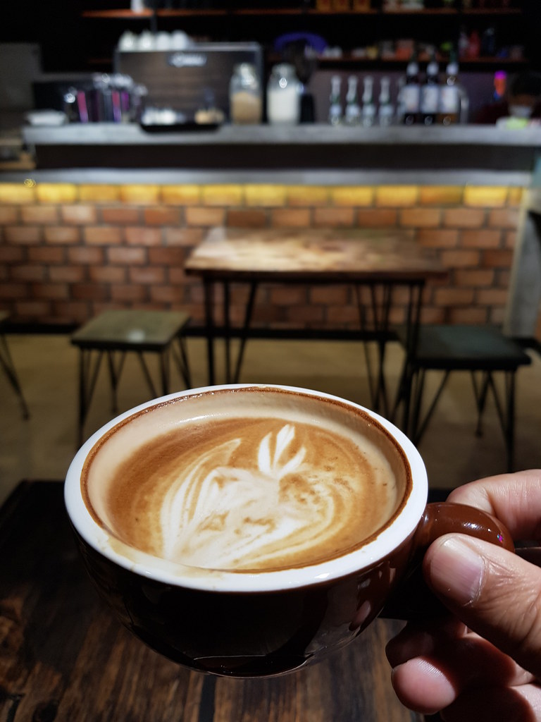 拿鐵 Latte rm$8 @ KUEH Cafe Subang Jaya SS18