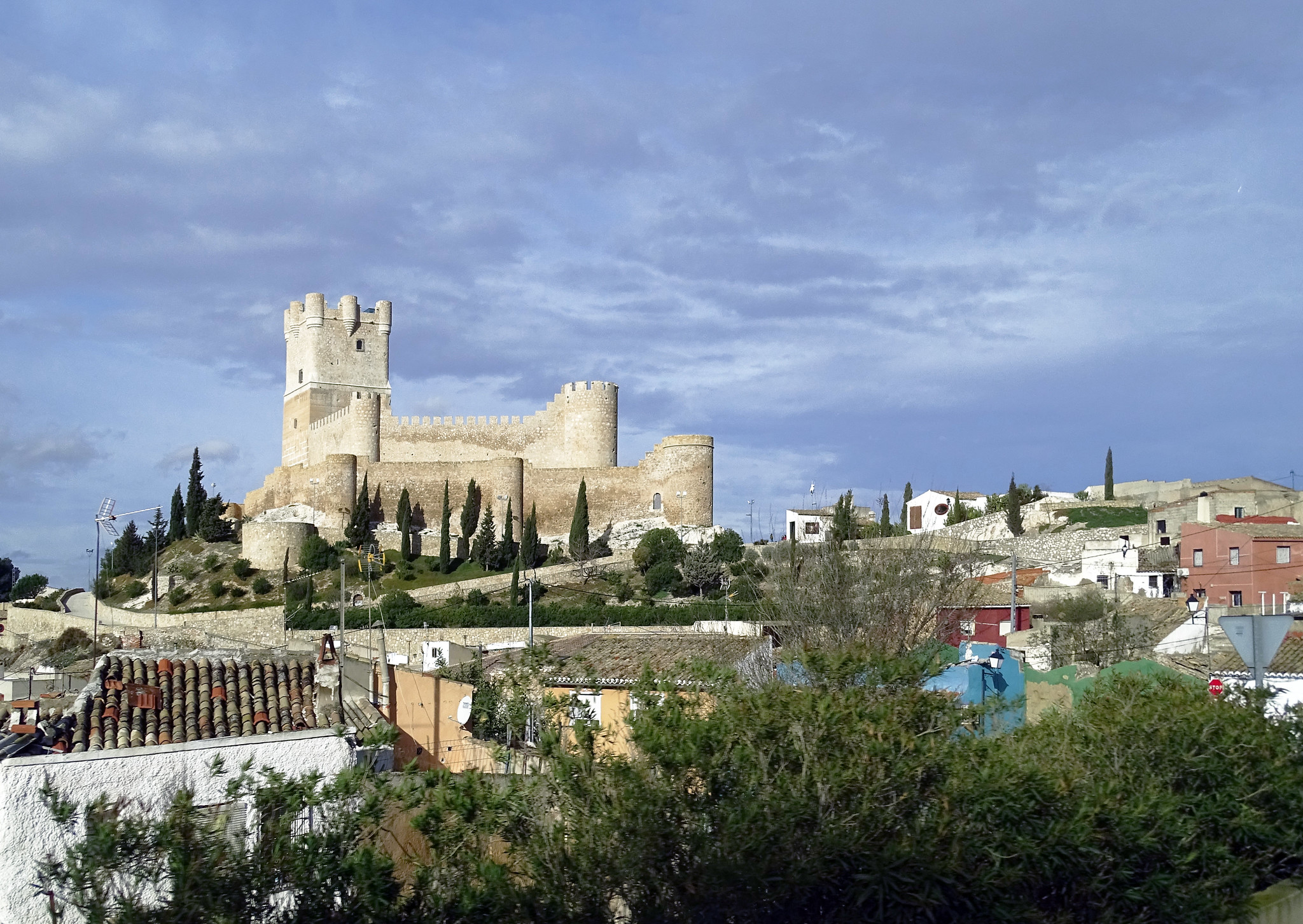 vista de Villena y exterior Castillo de la Atalaya o de Villena Alicante Alacant 