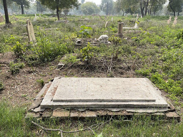 City Monument - Rani Tara Devi's Derelict Grave, Nicholson Cemetery