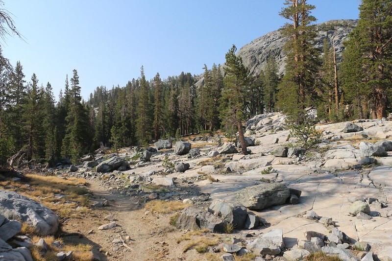 We decided to stop for a long break at the saddle between Rosalie Lake and Gladys Lake, on the JMT