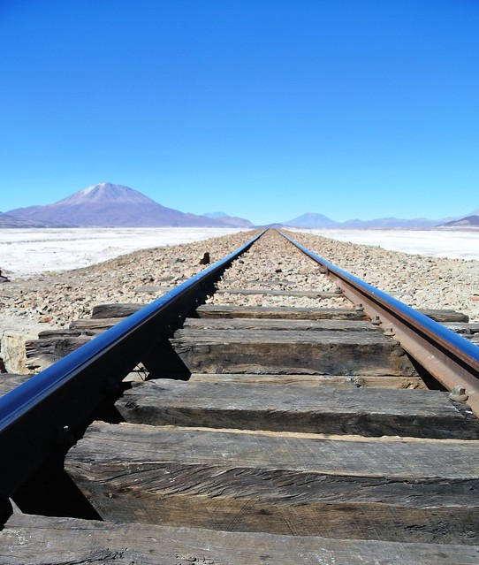 Bolivie: chemin de fer sur Salar Uyuni