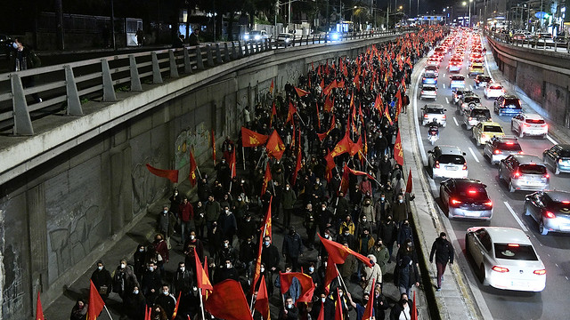 [25.02.2022]RALLY OF THE KKE AT THE RUSSIAN EMBASSY AND MARCH TO THE US EMBASSY