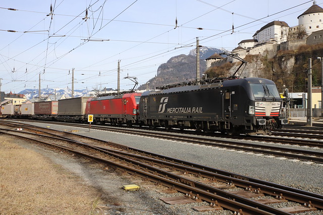 MIR 193 704-4 und DB Cargo 193 304-3 KLV, Kufstein