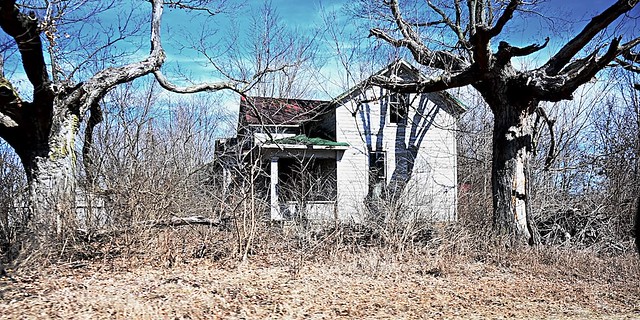 Abandoned Farmhouse in southwestern Ohio