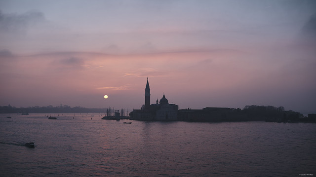 DSCF5787 Sunrise in Venice