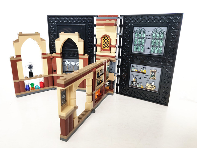 LEGO Harry Potter Hogwarts Moment: Defence Against the Dark Arts Class (76397)