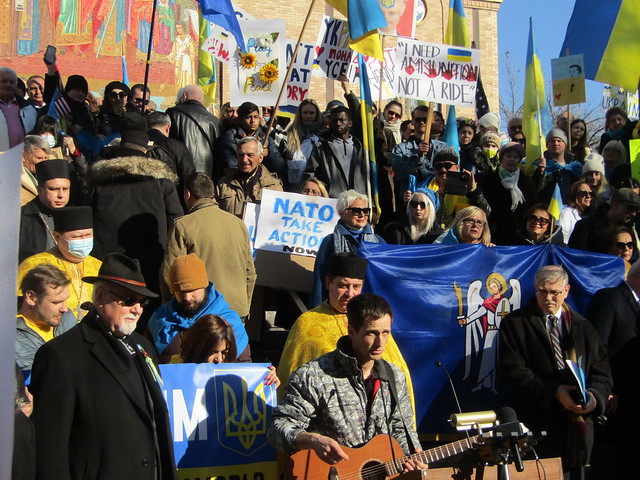 A Lithuanian musician performed a song dedicated to Maidan protesters