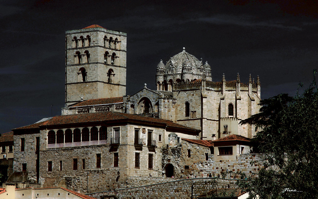 Catedral de El Salvador - Zamora - Castilla y León - España