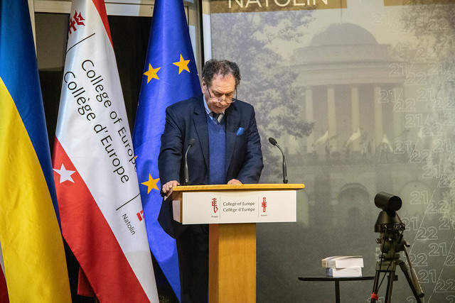 Ukraine Invaded: Context and Consequences - A Conversation with Natolin Professors (28/02)