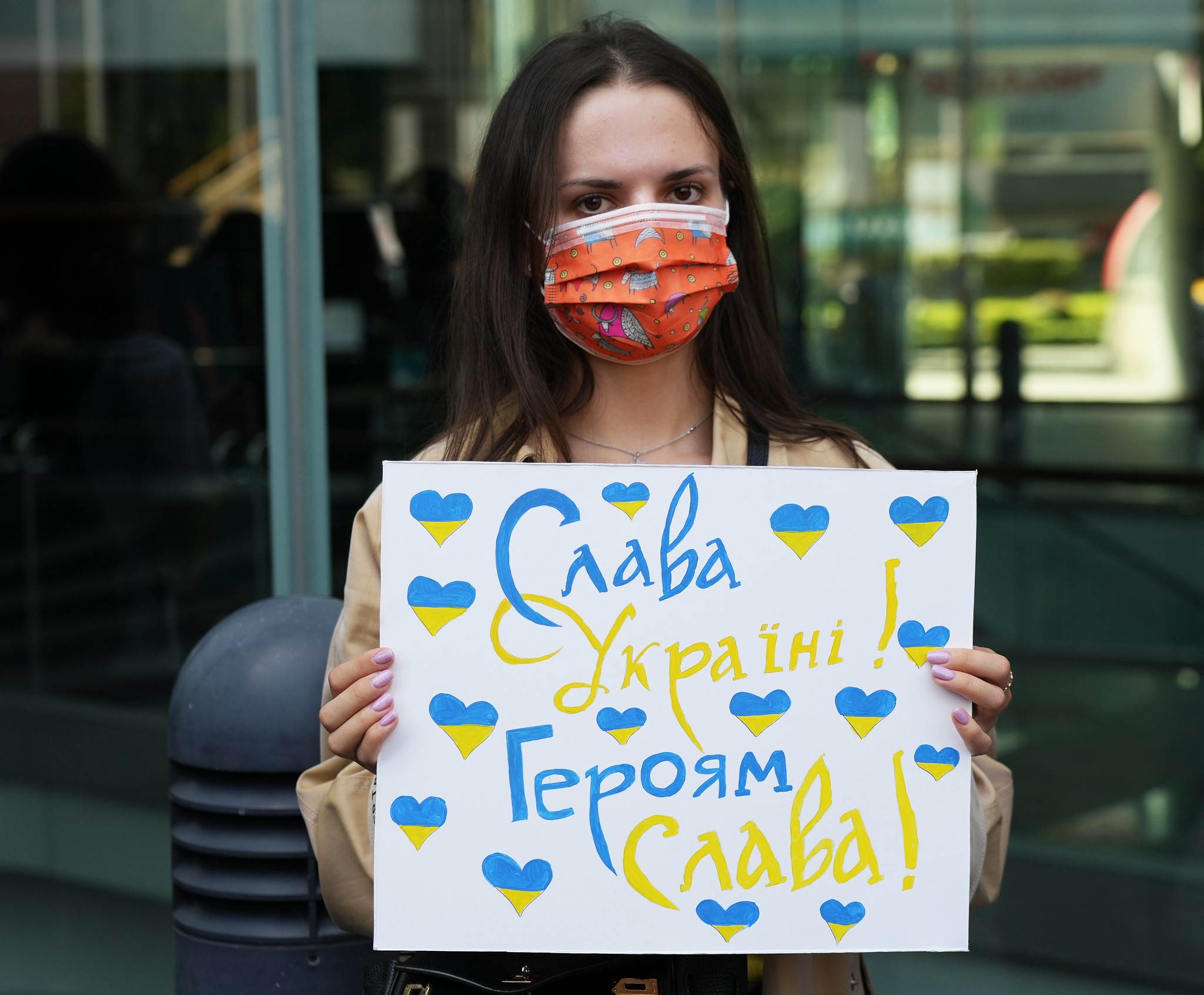 台灣公民團體與在台烏克蘭赴赴莫斯科駐台北代表處抗議。（攝影：張心華）