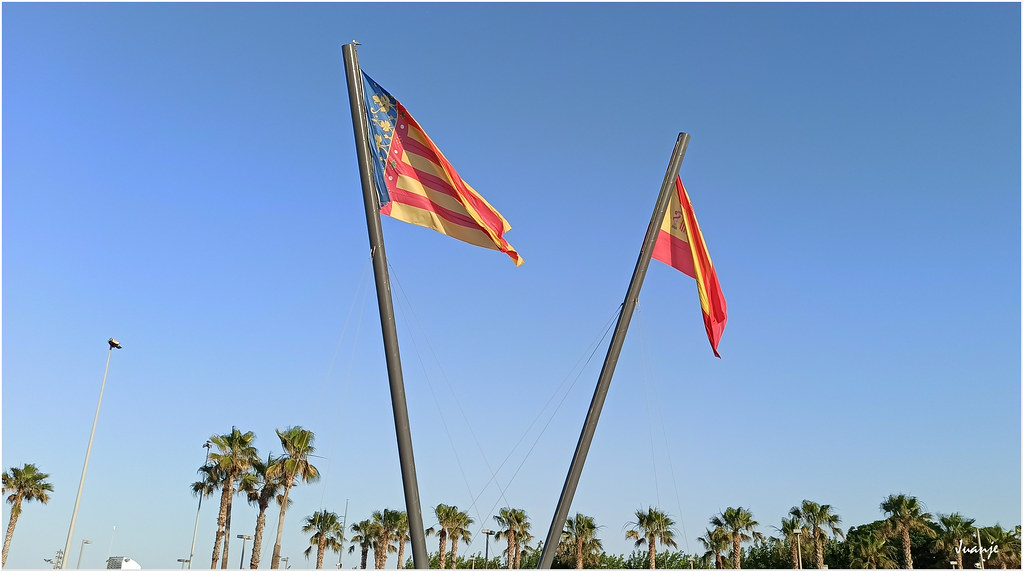Banderas (Valencia, Com.Valenciana, España, 12-6-2021)