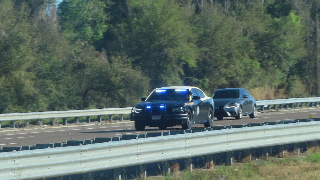 FHP - Dodge Charger Slicktop - Over Sized Load Escort - I-75 S - North of Tampa