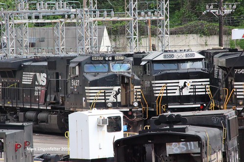 Stuff at Roanoke | by conrail6377