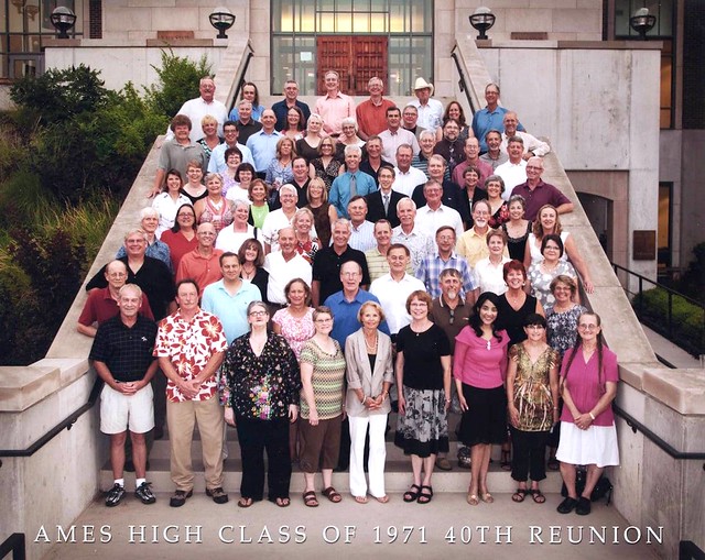 2011-07-23 AHS 1971 40th reunion class photo at ISU Alumni Center