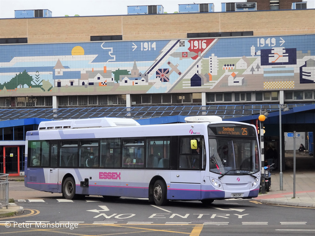 First Essex 67904 (SN13 CHY) | Basildon 16/02/22 Alexander D… | Flickr