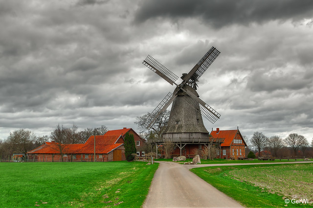 Eine Windmühle in Niedersachsen