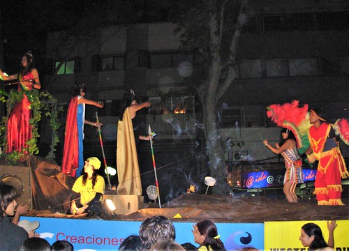 2. Mendoza-Défilé de nuit (7)