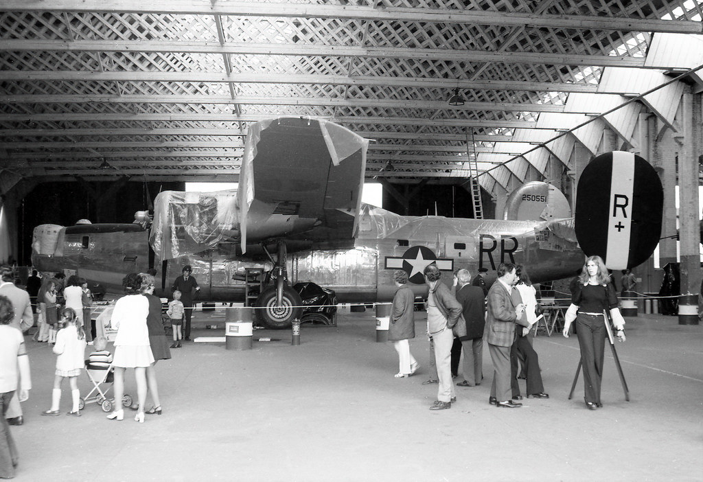 44-44272, B-24J Liberator, Duxford, 23-06-1974
