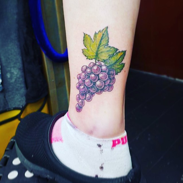 Ta da! After 20+ years of deliberation I finally tattooed over the tattoo I got 20+ years ago. Love it! Thanks @ouchieink 🍇🍇🍇🍇🍇🍇