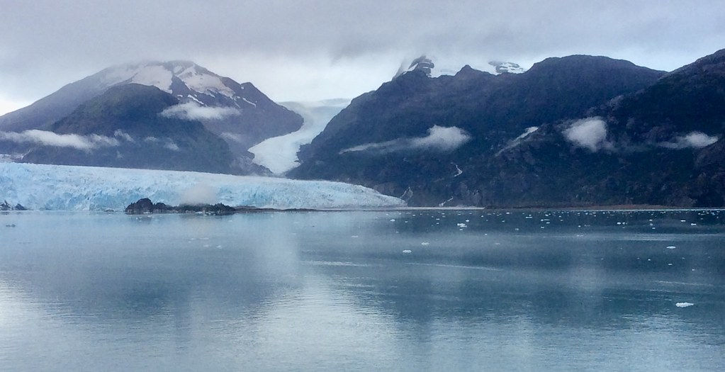 Another view of the Amalia Glacier. 