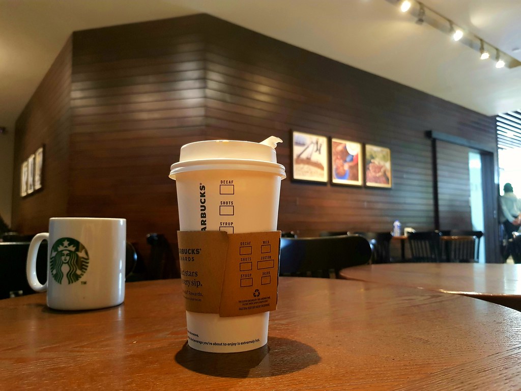 拿鐵咖啡 Cafe Latte rm$13.60 @ Starbucks PJ Amcrop Mall