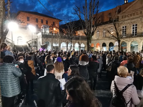 Gernikako Sare Feministaren manifestazioa