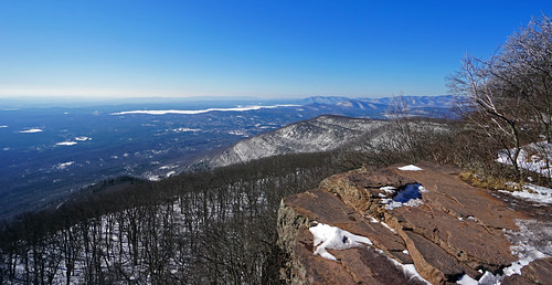 20220227_05a by mckenn39, View of Ashokan Reservoir and the central Catskill Mountains from Overlook Mountain. Catskills, NY.m