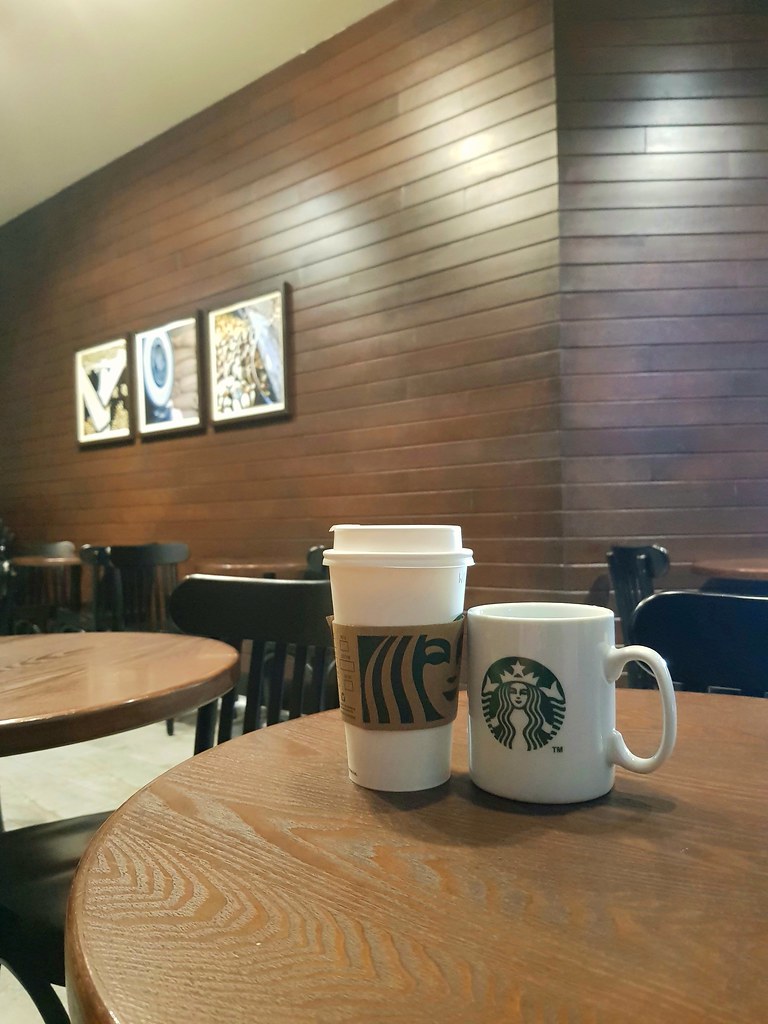 拿鐵咖啡 Cafe Latte rm$13.60 @ Starbucks PJ Amcrop Mall
