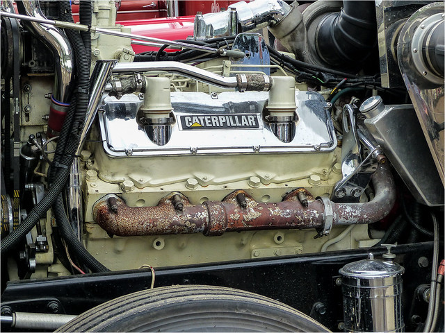 Caterpillar V8 Diesel Engine