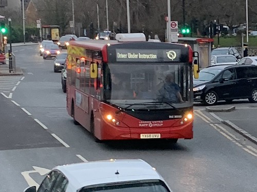 RATP London • DLE30333 • YX68UVU | by Gage 75