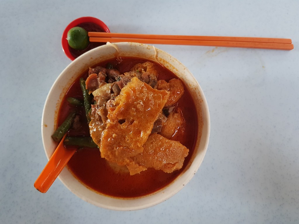 咖哩叻沙 Curry Laksa rm$8 @ 章記 Cheong Kee in 李霖泰菜市場 Lee Lam Thye Market , 吉隆坡茨廠街 KL Petaling Street