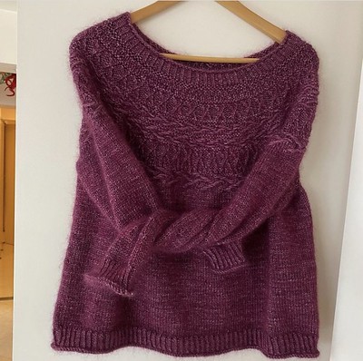 I love Betsy (@bjustwantstoknit)’s Oksa test! She used a DK weight yarn held double with a mohair and it is so pretty!
