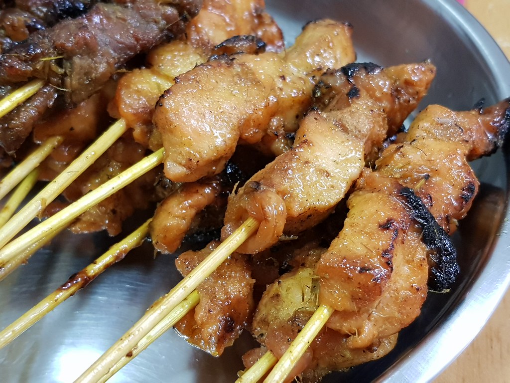 雞肉沙爹 Satay Ayam rm$1.20/stick  @ Sate Kajang Retro (Subang) USJ1