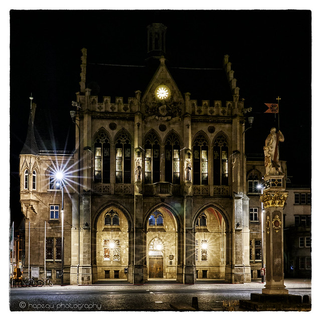 Rathaus Erfurt bei Nacht